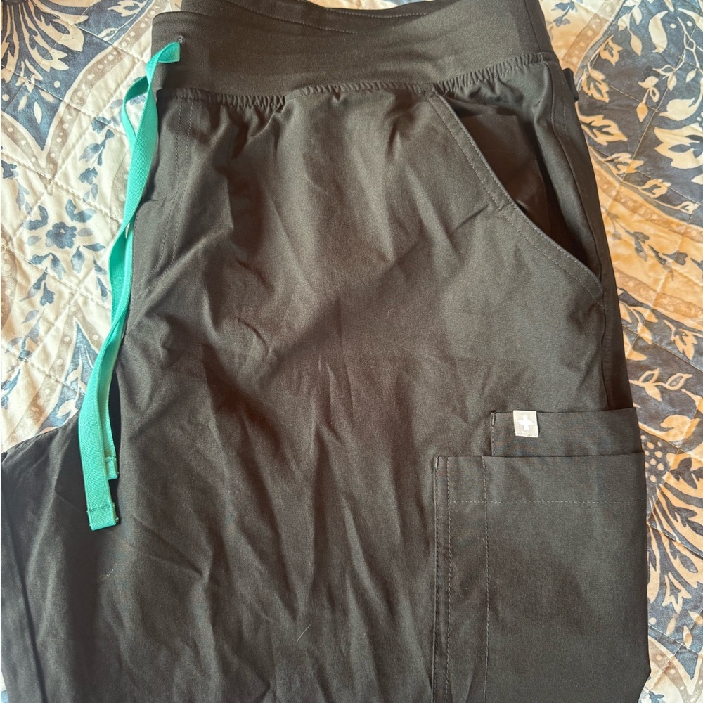 Figs Women's Black Technical Collection